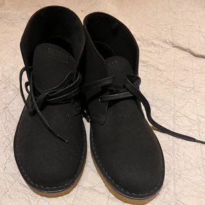 Clarks mens size 8 Vegan black desert boots